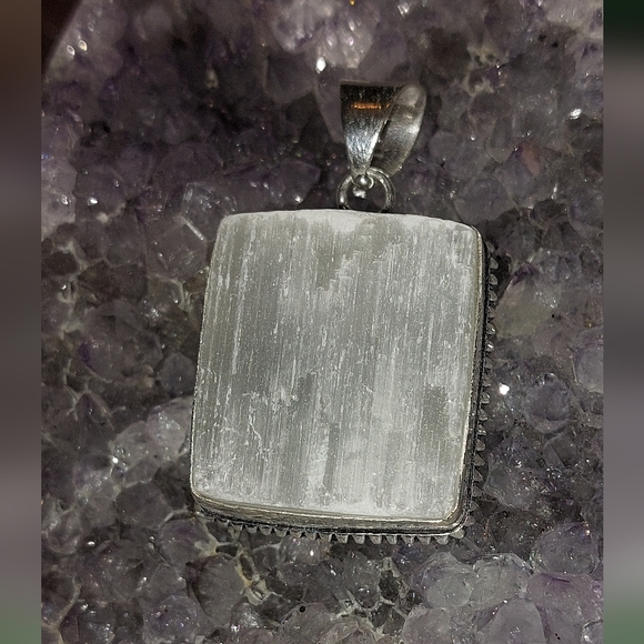 Rough Cut Selenite Pendant - Picture 3 of 4